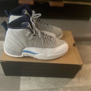 Jordan 12s university blues size 9